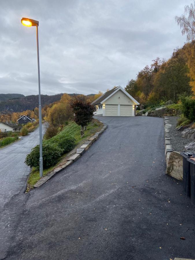 Dada Apartment Hjelmeland 外观 照片