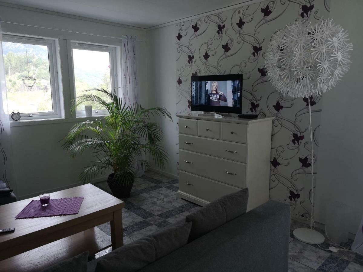 Dada Apartment Hjelmeland 外观 照片
